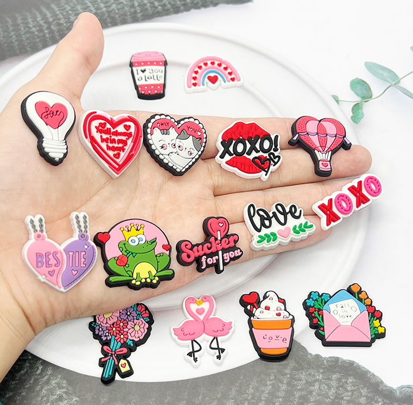 Hot Sales Cute Valentine's Day - Women'S Shoes Crocs 评论和价格