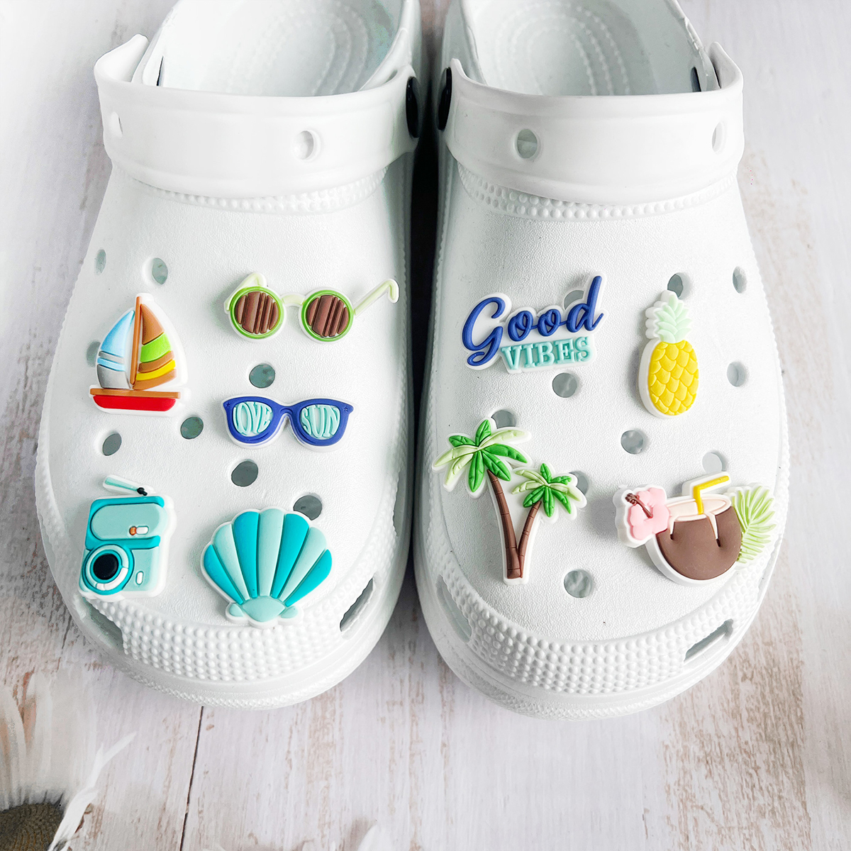 Summer Beach Coco Shoe Charms  - Women'S Shoes Crocs 评论和价格