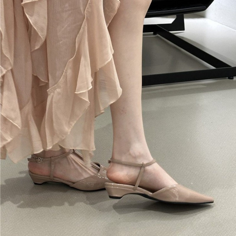 Womens Pointed Toe T-Strap Kit - Women Shoes Sandals 评论和价格
